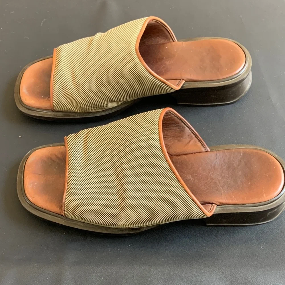 Made in Italy Leather Slide Sandals Neutral Tan Brown Cushioned Footbed Comfort